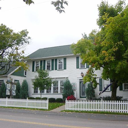 Grapevine House Hotell Winesburg Exteriör bild