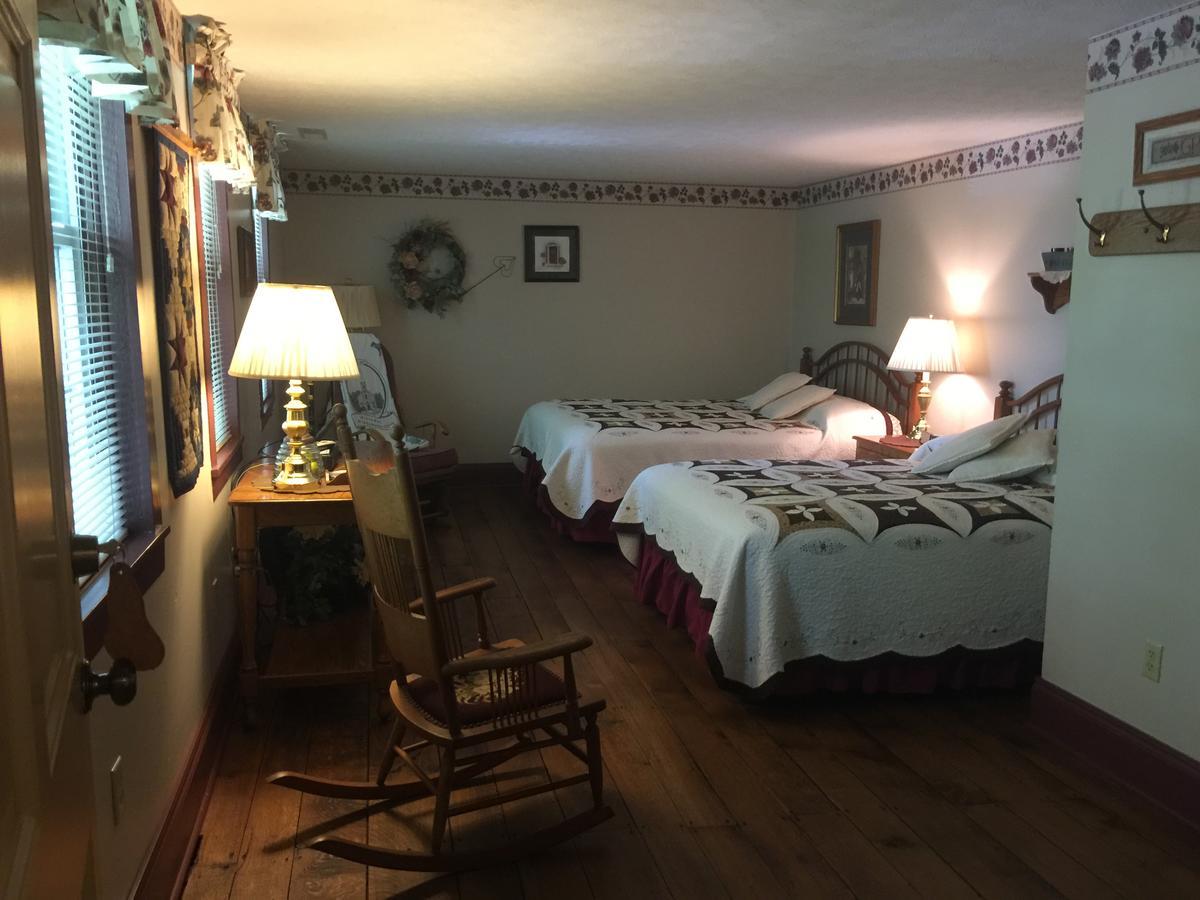 Grapevine House Hotell Winesburg Exteriör bild
